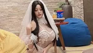 福利姬 [COS/视频/步兵] 兔兔好闺蜜[健身婊]婚纱+女仆定制【1+1.4G】