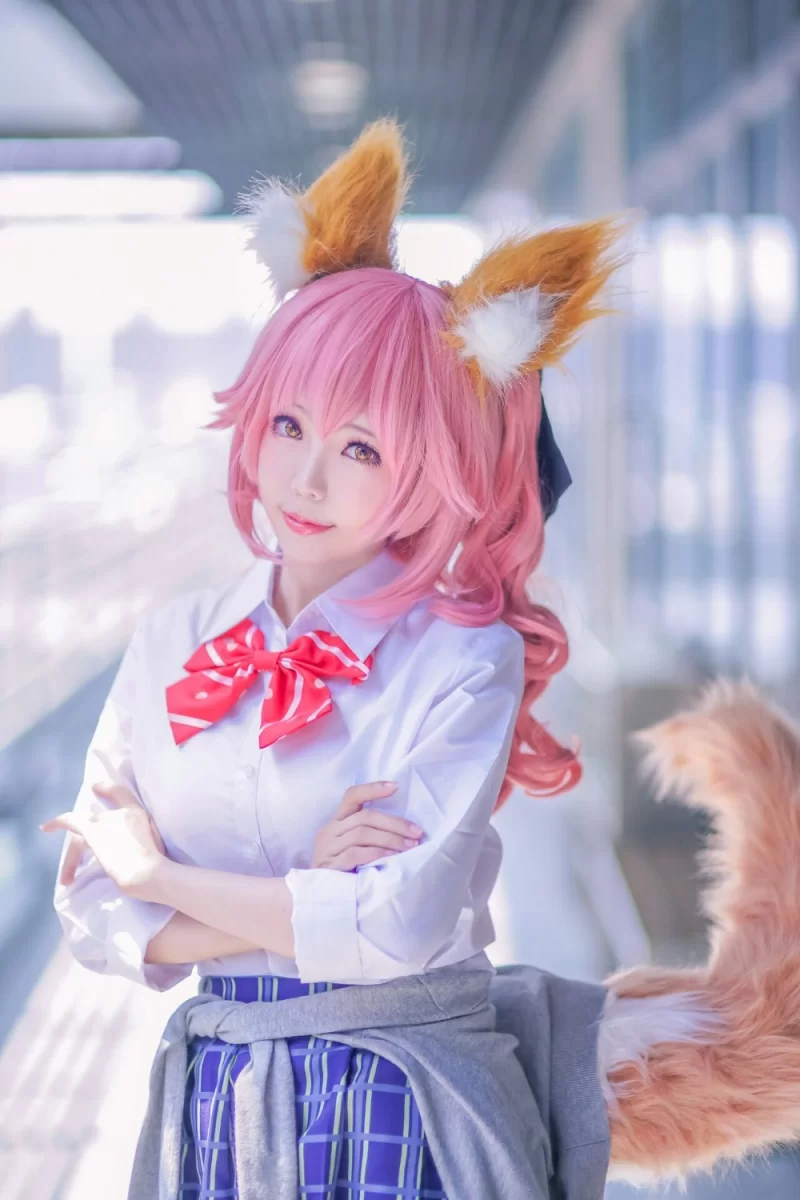 国产coser ElyEE子 玉藻前jk [32P 86.61 MB]【32P+86M】
