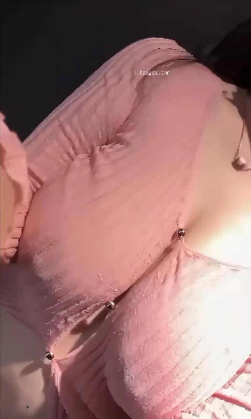 美女御姐 [抖音]Selianacola 可乐 付费定制私拍大尺度 道具紫薇【38V+1.28G】