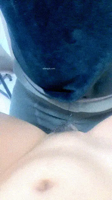自拍 [06粥粥粉]眼镜学妹 跳蛋塞逼里抽插自慰伸着舌头舔大【1V+475M】
