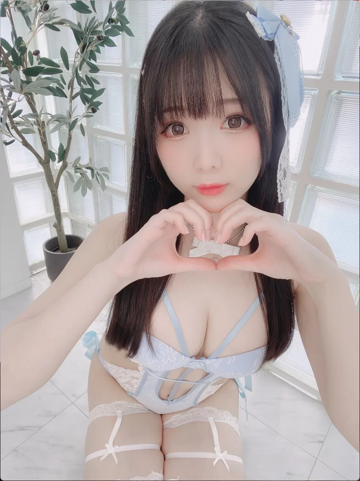 国产coser 霜月shimo – 全套136期含随包视频 7月更新【6686P/33V+41.2G】