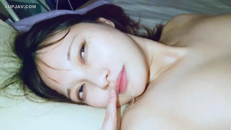 日韩AV 都市商业系同学，需要钱的美少女肛交3P，随心所欲。云盘【1v+2.2g】