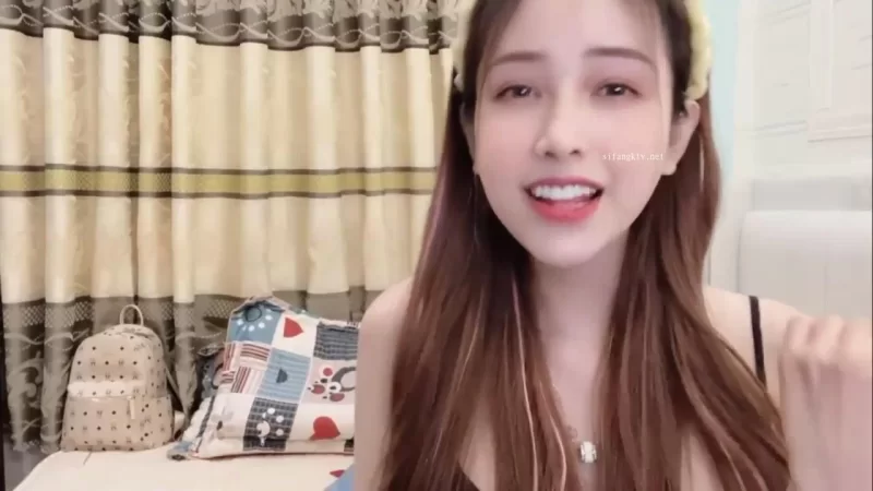 美女御姐 女神尺度再度升级~[anna102]100%初恋感觉~黑牛道具~自慰大秀【6v+5.93g】