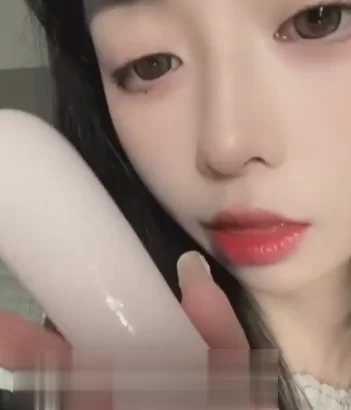 美女御姐 抖音50多万粉丝福利姬美女 欣老板欣欣子dy高价无内舞蹈玩【2v+404m】