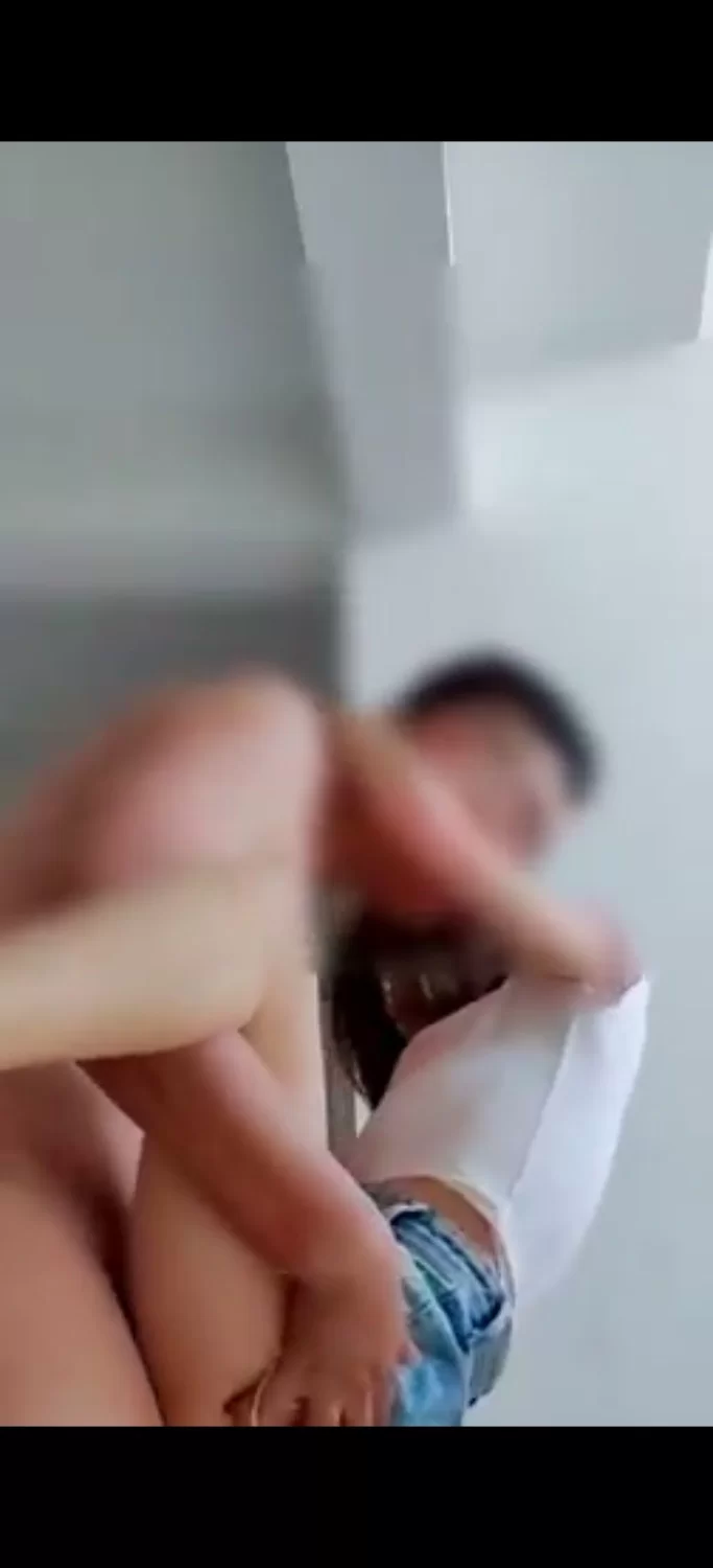 其他 内射和抱起来操的小视频【36+1.01g】