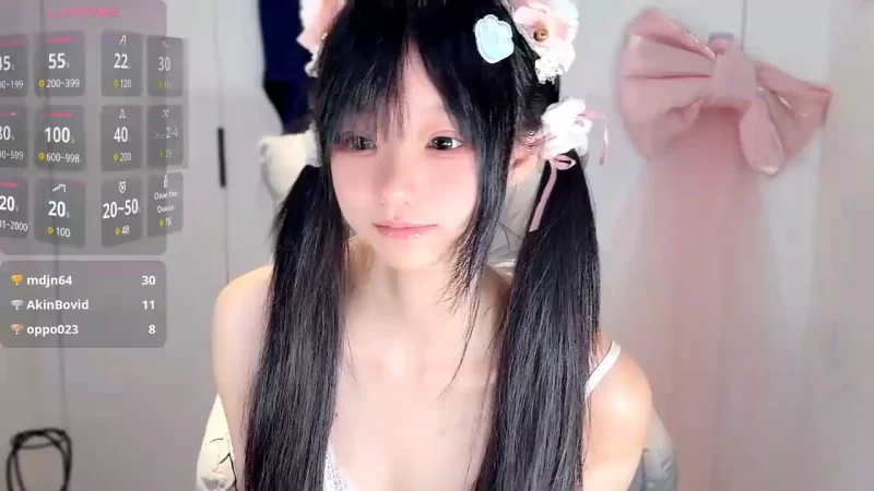 合法萝莉 极品小萝莉[xiaoxia_baby]直播间漏三点讨大哥们欢心【8v+3.68g】