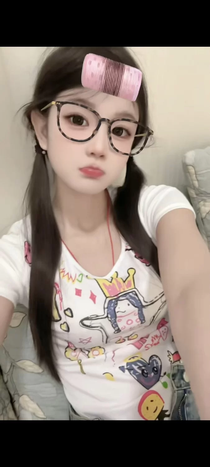 女大学生 无套干哭超敏感18岁嫩妹，不看后湖系列。【2v，10p+30mb】