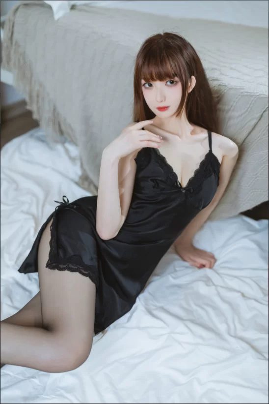 国产coser 封疆疆v – 合集68套&随包视频7月更新【2361P+20G】