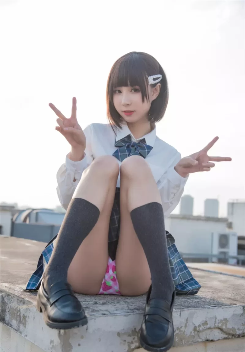 国产coser 西园寺南鸽写真合集【npv+20.02g】