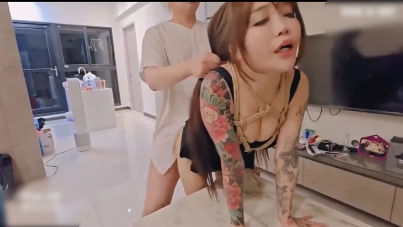 美女御姐 童颜巨乳火辣刺青DJ女优来找十三叔取精-苏樱花【1V+196M】