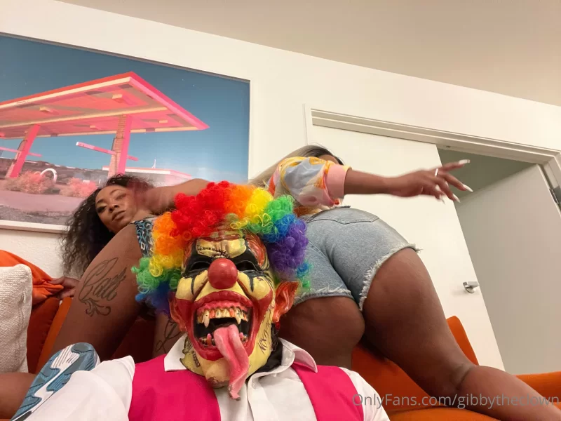 各种玩法 [补档]GibbyTheClown：成人片场的疯批小丑，BBW的天堂使者【300V，1000P+60G】