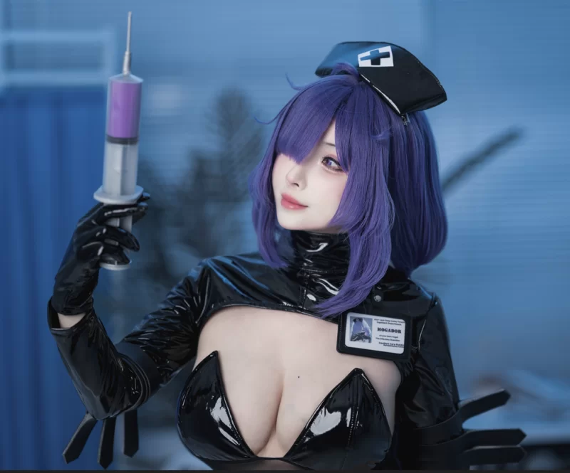 国产coser rioko凉凉子痴女莫加多尔[69P+4V]【69p+4v+814M】