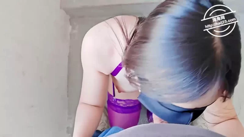 熟女少妇 乱伦大神[善良的小嫂子]钻石贴，楼道中的骚嫂子，成【1v+430m】