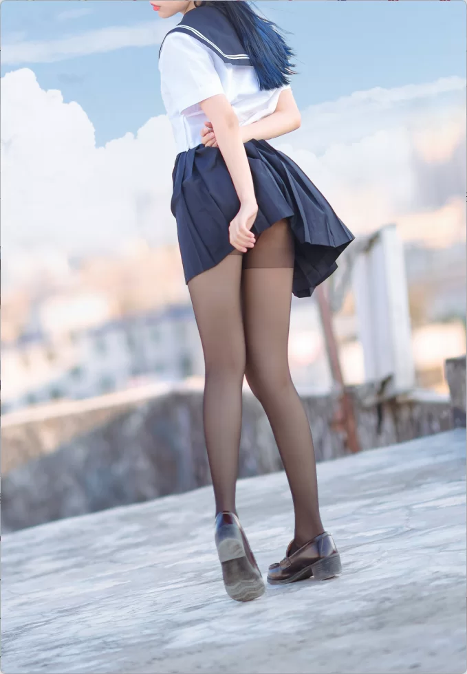 国产coser 果咩酱w – 全套48期含随包视频 7月更新【1525P+15G】