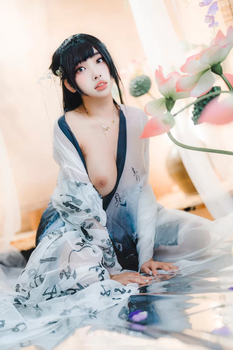 福利姬 慕慕Momo NO.027 古韻風華【66P+236MB】