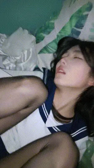 自拍 某师范学院女大[吕佳慧]被金主爸爸包养成小母狗【1v+365M】