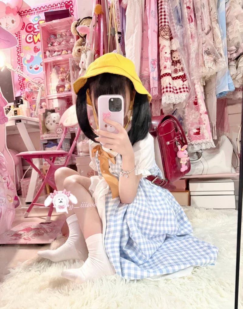 合法萝莉 Jasmine.幼酱@youjiang – [128门槛] 19分钟 双马尾白虎萝莉订阅 【19p/46v+603m】