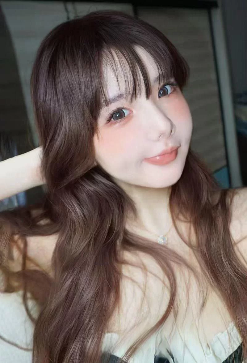 女大学生 [某某门事件]第387弹 大连商务职业学院极品校花 孙雅琪【2+558MB】