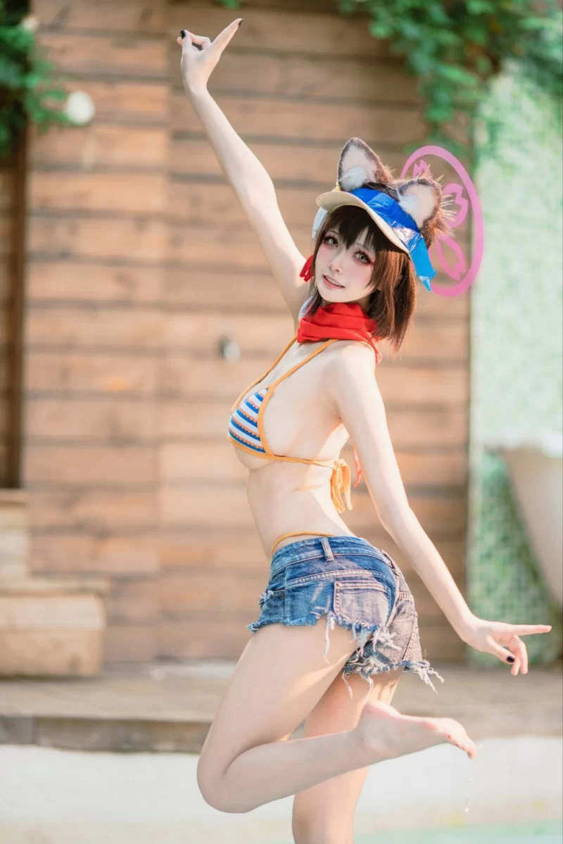 国产coser 九柒喵水忍忍 [18P 115.91 MB]【18P+115M】