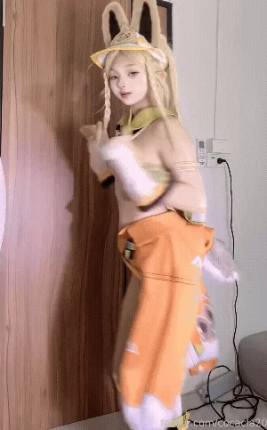 Cosplay 首发，最近很火的反差娃娃脸【18v+654.3mb】