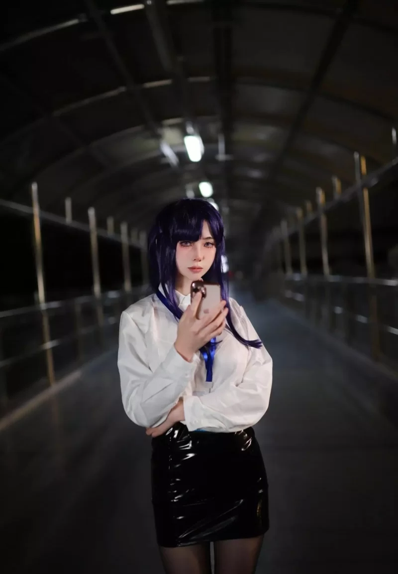 国产coser 上杉绘梨落写真合集【npv+5.4g+】