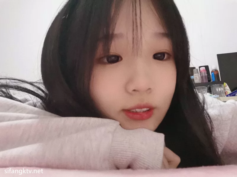 合集 来看看女神不为人知的朋友圈！真实的高颜值泄密合集412人【1453V+4167P+19G】