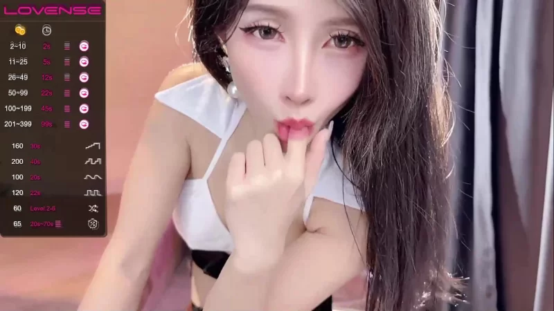美女御姐 stripchat[LoveJay520]绝美蜜桃臀!丰满乳房~跳蛋自慰!淫荡享受【5v+4g】