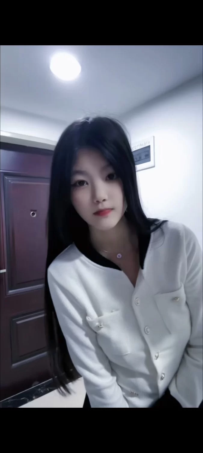 女大学生 无套干哭超敏感18岁嫩妹，不看后湖系列。【2v，10p+30mb】