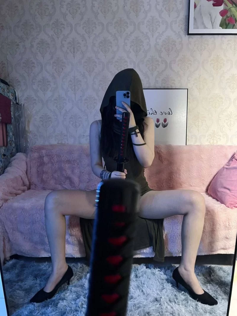 自拍 重庆 女大学生被金主调教视频曝光【6v6p+10.2m】