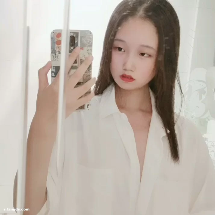女大学生 [泄密]迷人骚气的青春 淫荡反差婊曝光合集5，各种反差【116v114p+2.5G】
