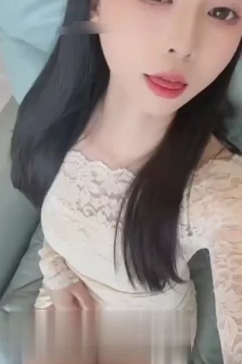 美女御姐 抖音50多万粉丝福利姬美女 欣老板欣欣子dy高价无内舞蹈玩【2v+404m】