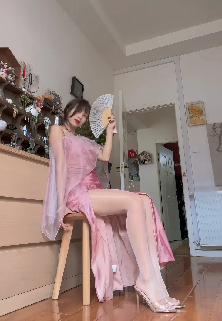 腿控足控 [抖音博主]崇禧/此意寄昭昭/昭昭云端月抖音作品集【658V+1.07G】