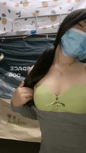 自拍 真实研究生，[贫穷的女学生]塞跳蛋，把自己玩喷水了，三点全露【9V+2.9G】