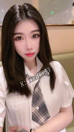 自拍 6月新品，高颜值符文美女[夕夕大可爱xxdki33]付费福利，钱到位秒变金主的小母狗，口【多p+v+1.28G】