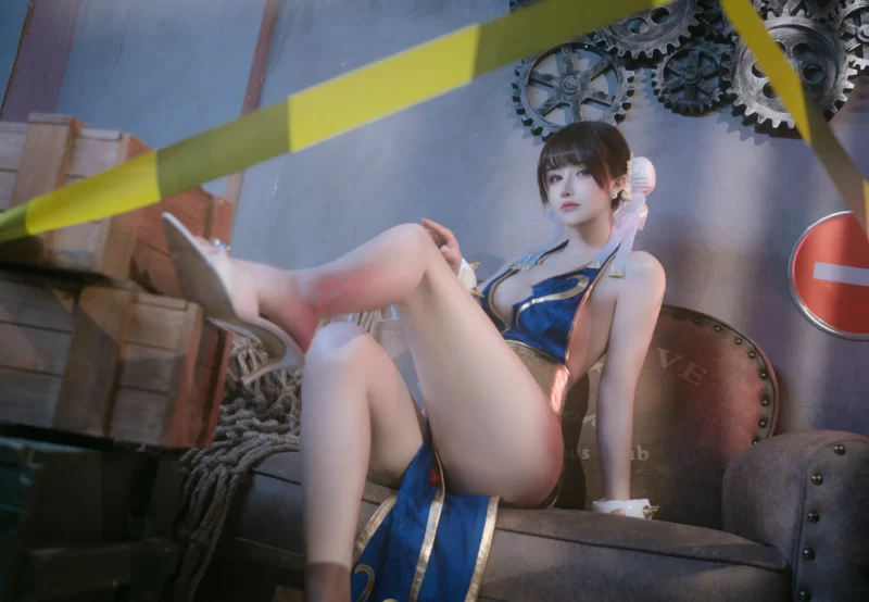 Cosplay 鹿八岁baby_春丽的格斗辅导 [90P]【90P+900m】