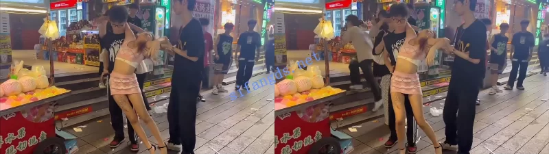 自拍 [长沙街头]喝得烂醉如泥的美女小姐姐被人搀扶上车,全【1V+315M】