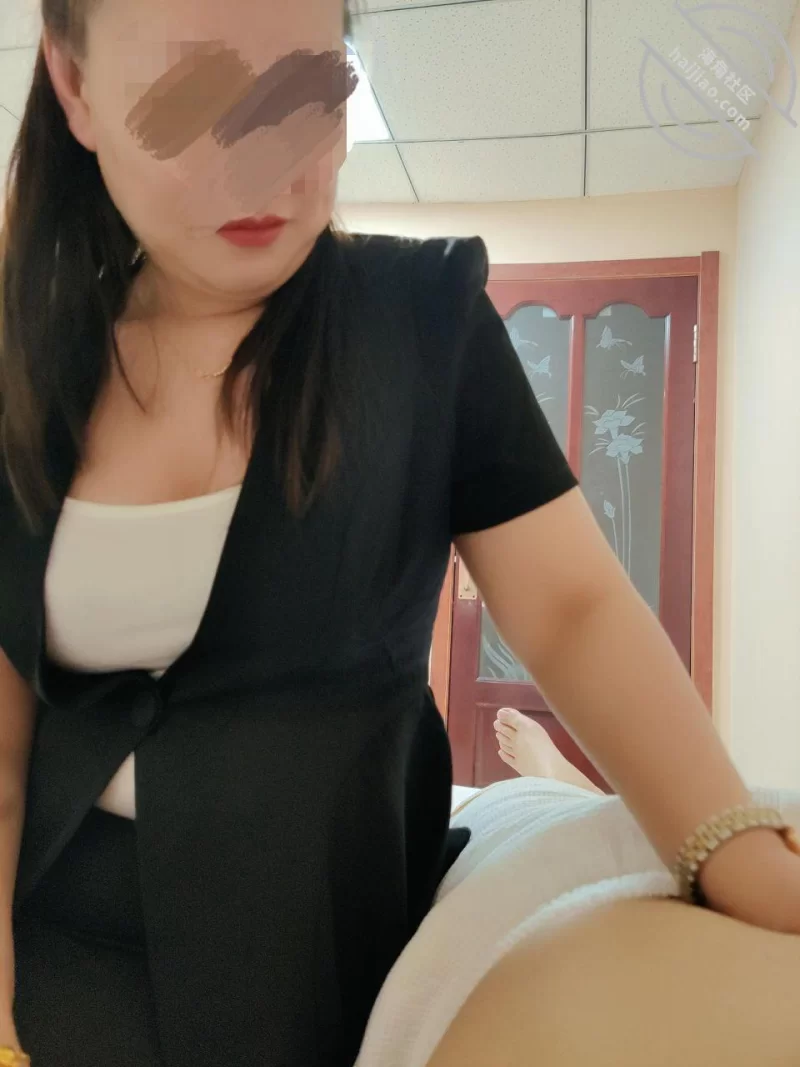 熟女少妇 [海角社区]乱伦系列《我的妈妈是技师》连载①（1-16章【1v+88p+52m】