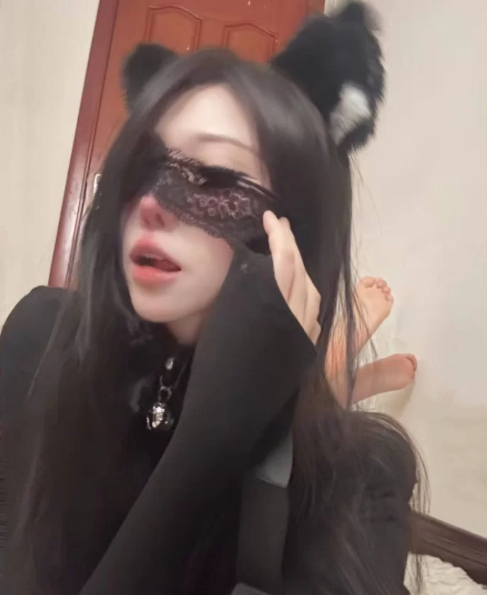 自拍 极度反差清纯少女[luyuan258鹿苑]“ 插完我的比还想插别人的比吗”【1+3.3g】