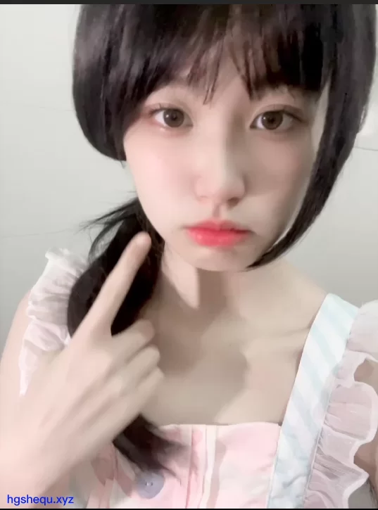 合法萝莉 极品萝莉音声控露脸反差小嫩妹[比心陪玩小雪]【23v+9.8G】
