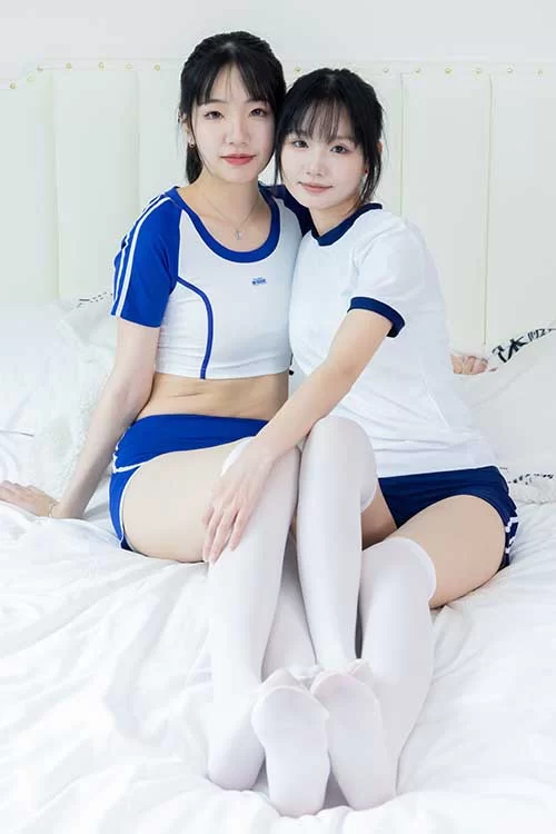 美腿/足控 袜啵啵-小甜豆甜甜圈-运动鞋、厚白丝大腿袜裸足【177p1v+1.9g】