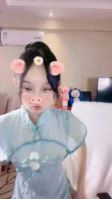 美女御姐 出道即巅峰，清纯娇小新人[鬼鬼]付费福利，全裸骚舞【2+4632MB】