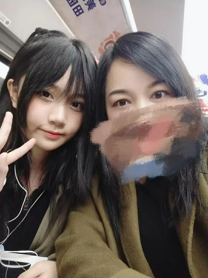 高颜值美女 [定制泄漏]露脸清纯少女 宿野suye 写真作品合集【15v808p+8g】