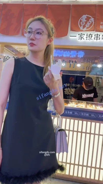 合集 [偷拍][KFC]街拍 路人美女 抄底合集【19V+20G】