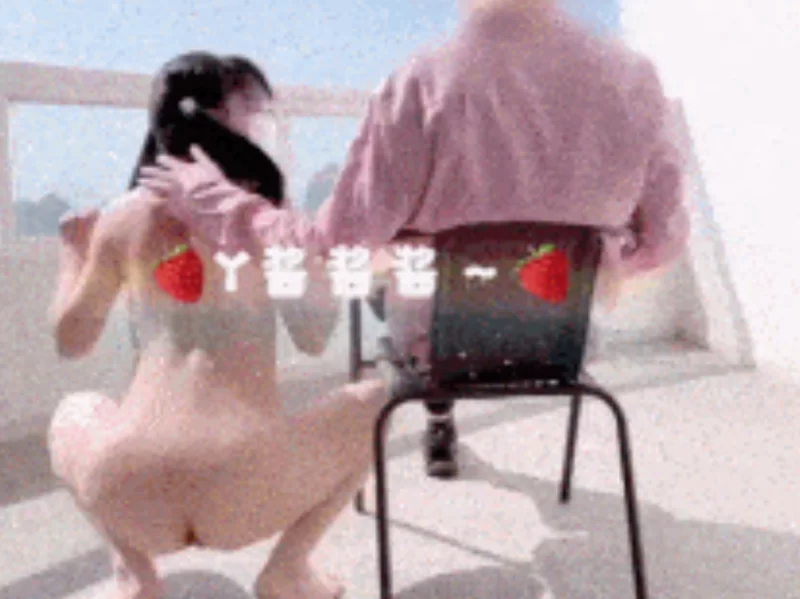 自拍 重口调教反差萝莉母狗 露出灌肠 奶头穿刺 滴蜡烧逼 深喉喝尿 暴力抽打【1+340m】