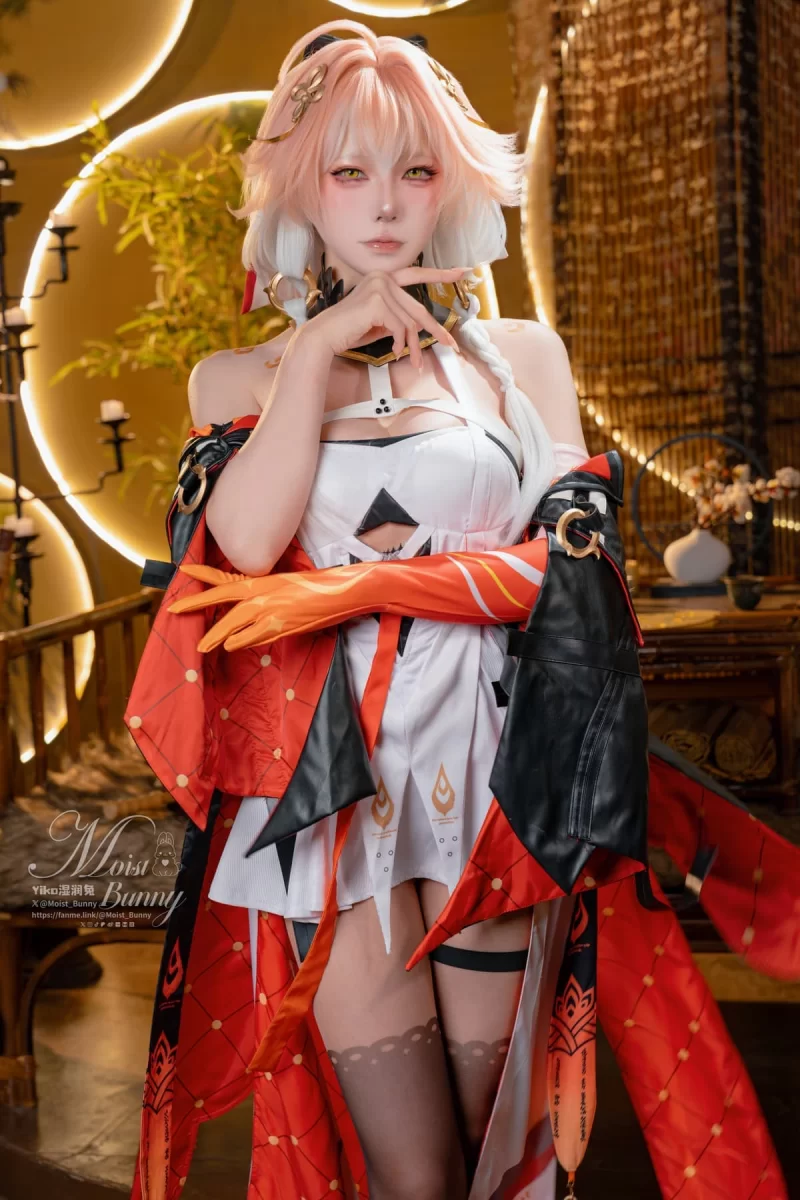 福利姬 Yiko湿润兔(咬一口兔娘) NO.230 25.06月作品 炽羽策阵星 长离【111P5V+3.56GB】