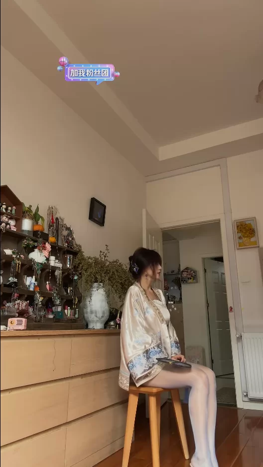 国产主播 抖音美腿直播（此意寄昭昭）25不漏 纯素【2v+1.61g】