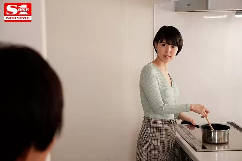少妇熟女 忍不住干了，被大雨淋湿衣服的大嫂 无码破解字幕【1V+5G】