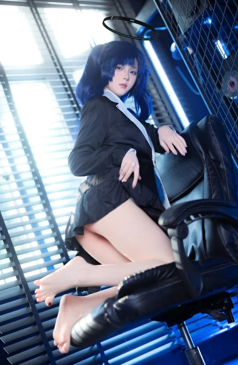 国产coser 屿鱼 - 优香 45P-432M【45P+432M】