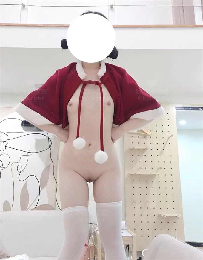 福利姬 好吃的鹿鹿 – 白虎萝莉私拍【188P7V+196M】