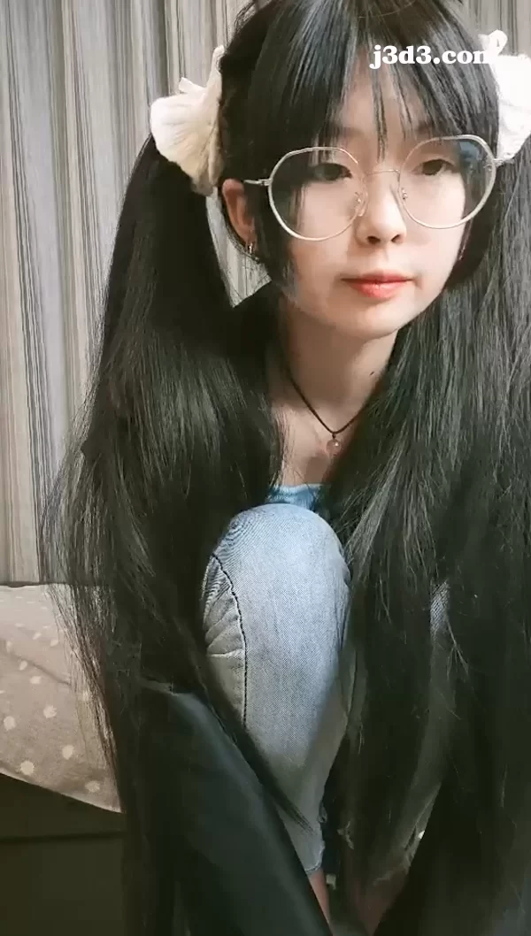 自拍 极品超嫩身材00后美少女 趴窗边翘起小PP迎接大肉棒入嫩B【17V+17.2G】